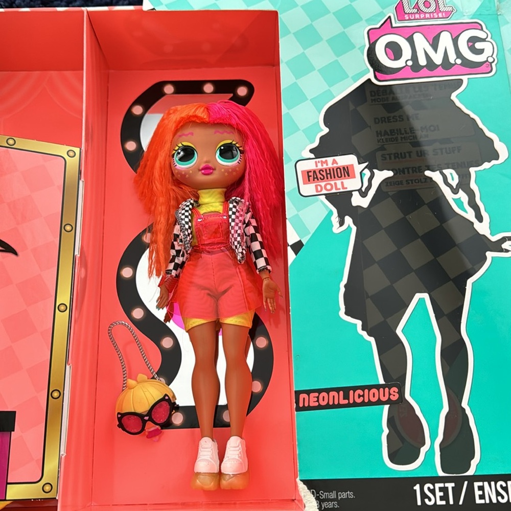 LOL OMG  Neonlicious doll